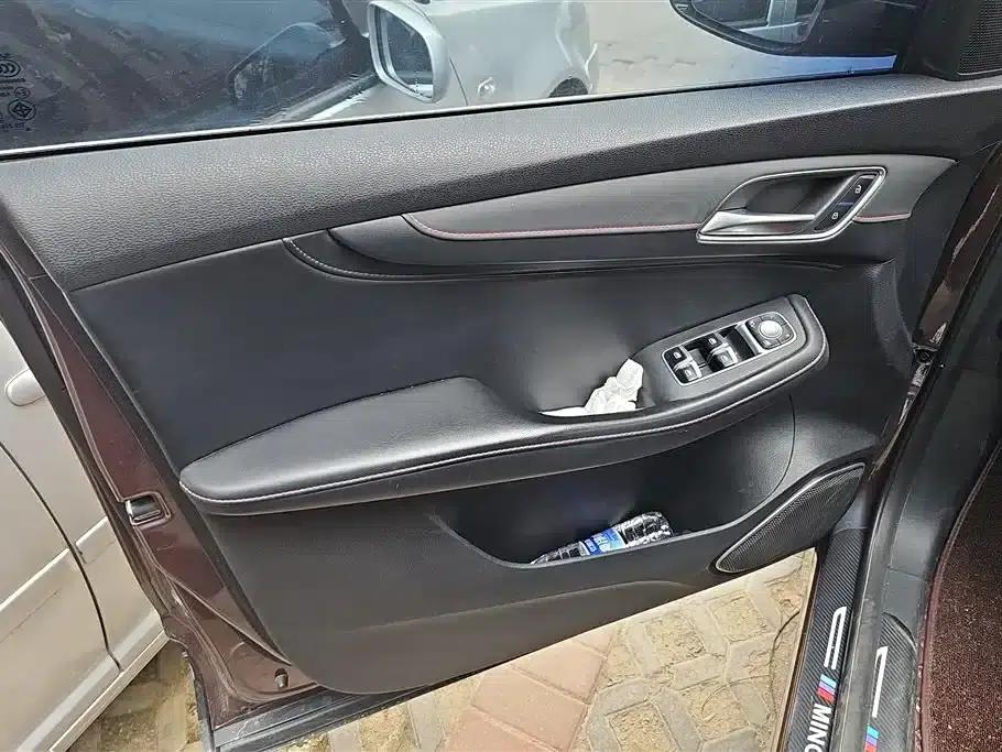 MG Pilot 2021 300TGI Automatic 2WD Dynamic Luxury Edition — миниатюра 7