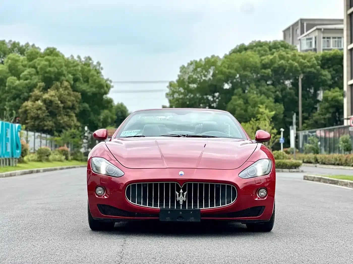 2012 GranCabrio 4.7L Sport — миниатюра 2