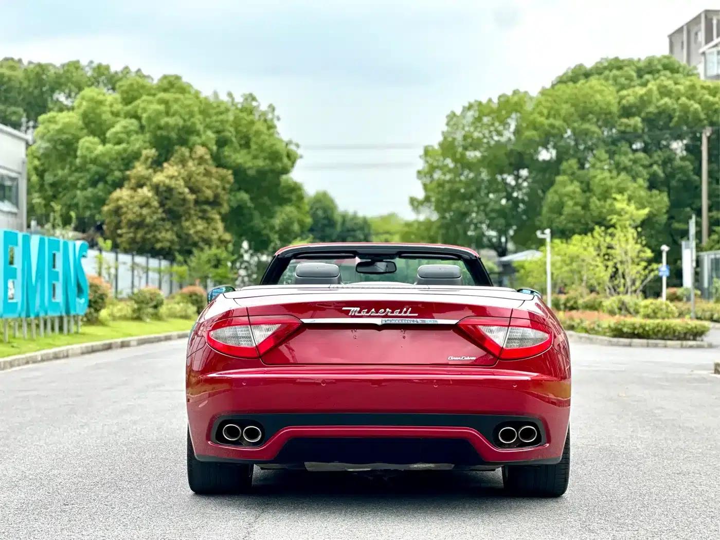 2012 GranCabrio 4.7L Sport — миниатюра 15