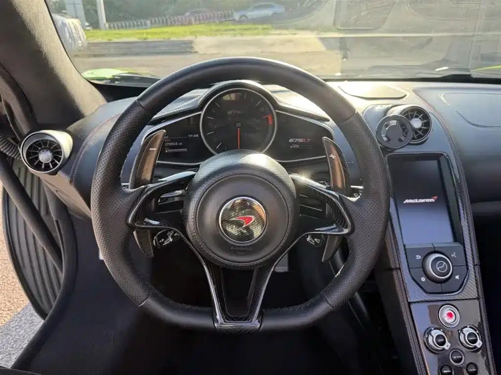 McLaren 12C 2013 3.8T Coupe — миниатюра 28