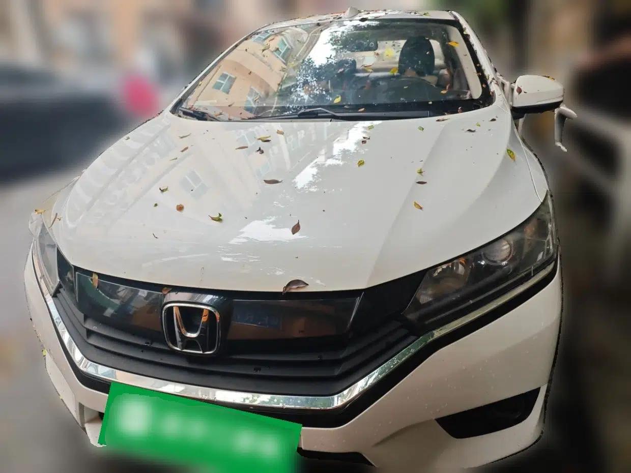 Honda Greiz 2016 1.5L CVT Classic Edition — миниатюра 2
