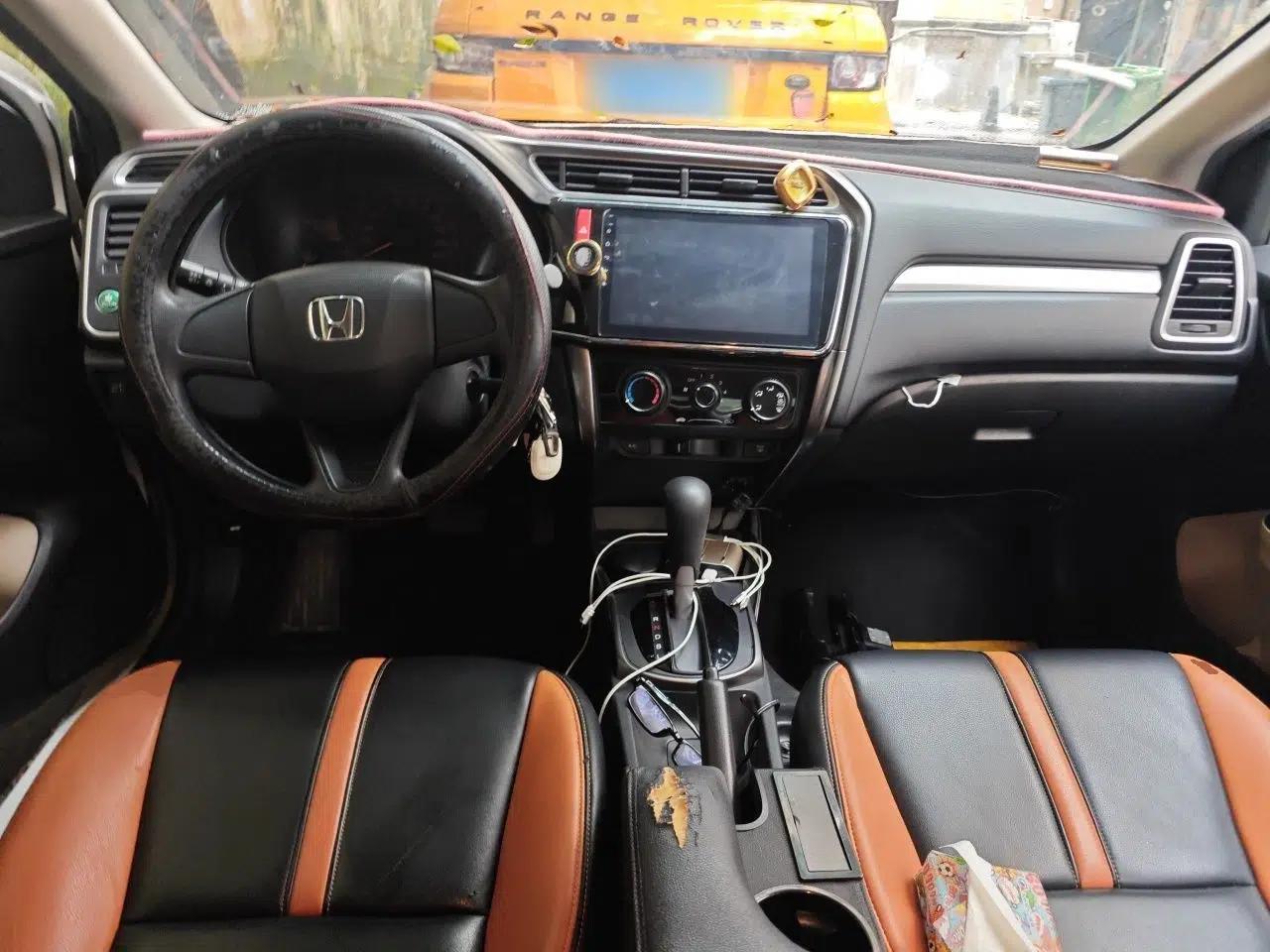 Honda Greiz 2016 1.5L CVT Classic Edition — миниатюра 9