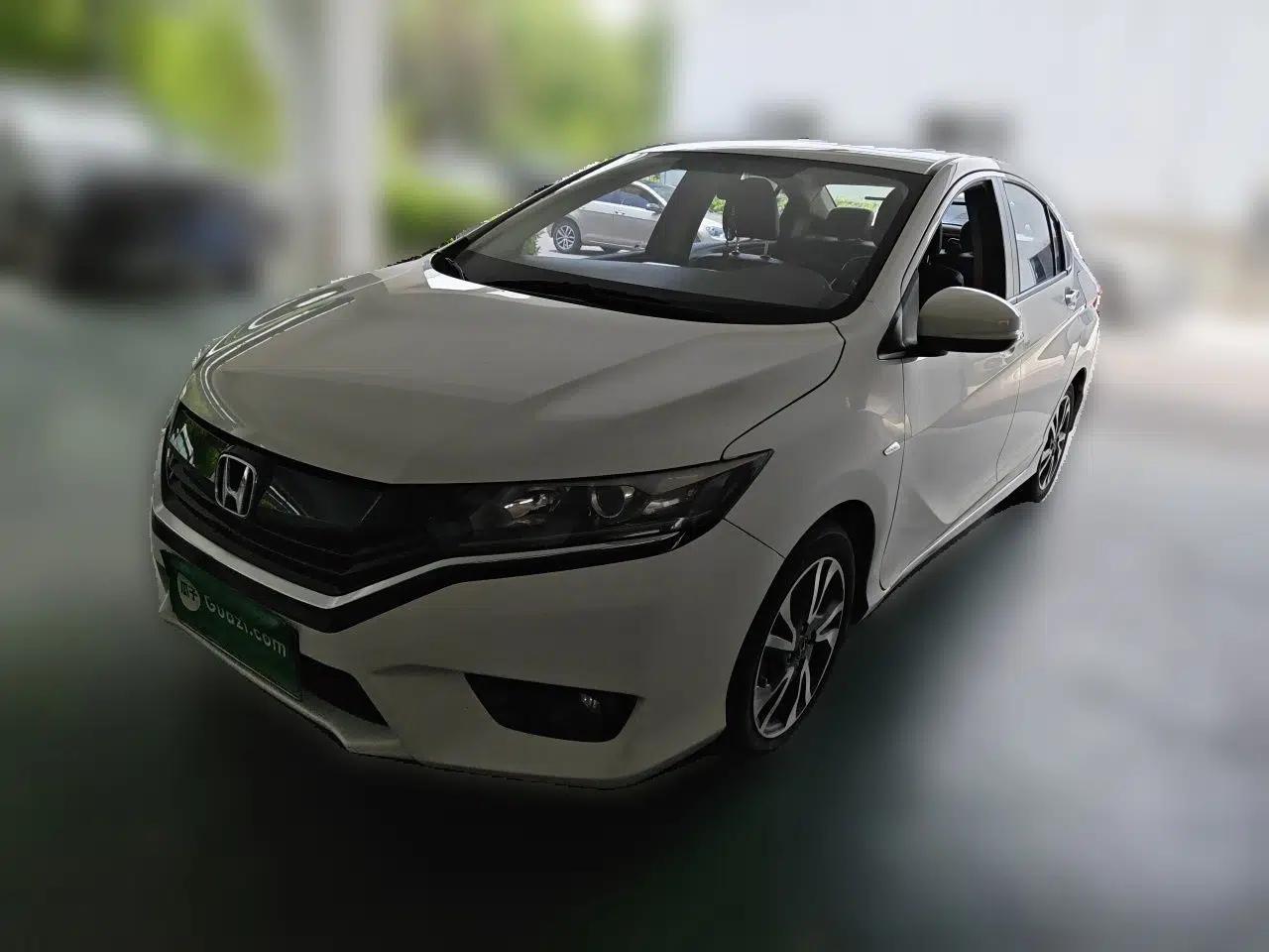 Honda Greiz 2016 1.5L CVT Luxury Edition — миниатюра 1
