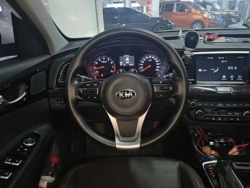K5 2019 1.8L Automatic GLS — миниатюра 11