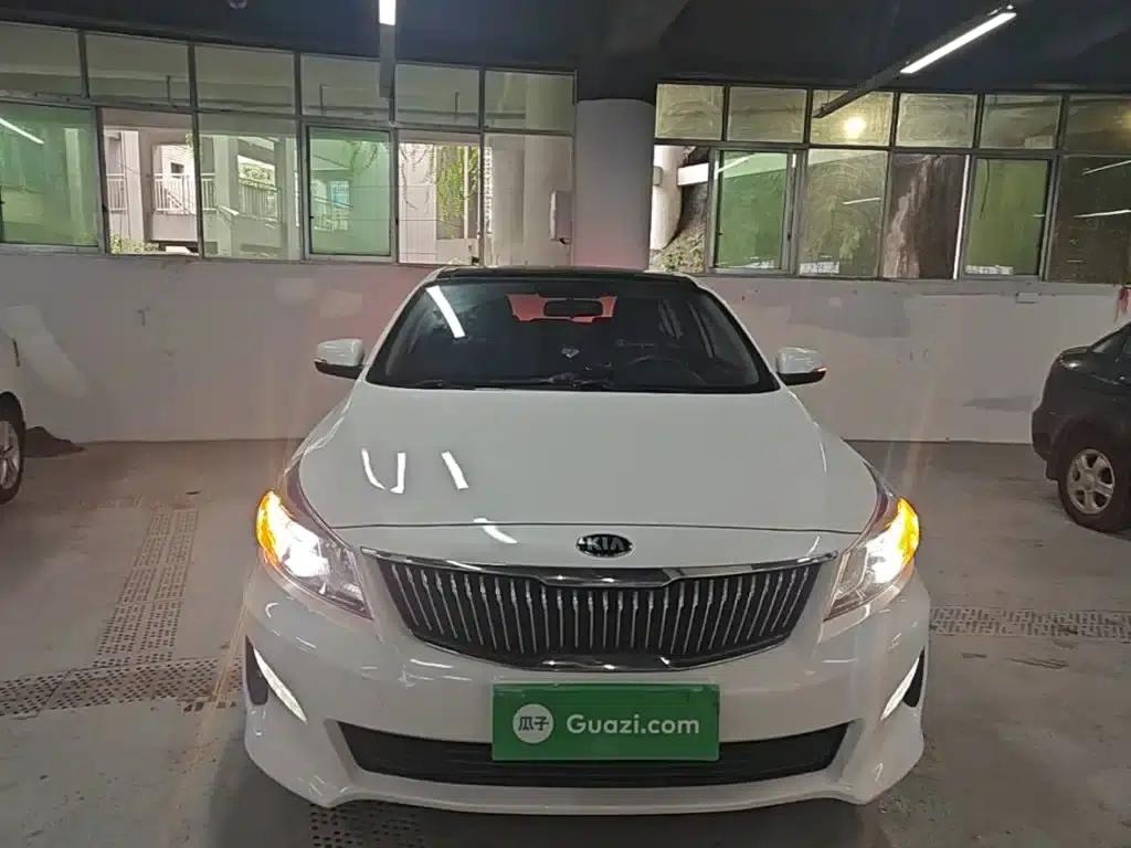 K5 2019 1.8L Automatic GLS — миниатюра 3