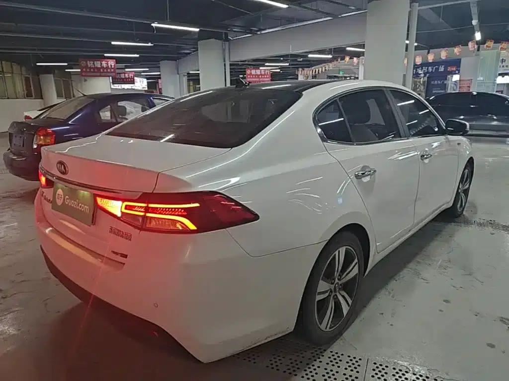 K5 2019 1.8L Automatic GLS — миниатюра 7