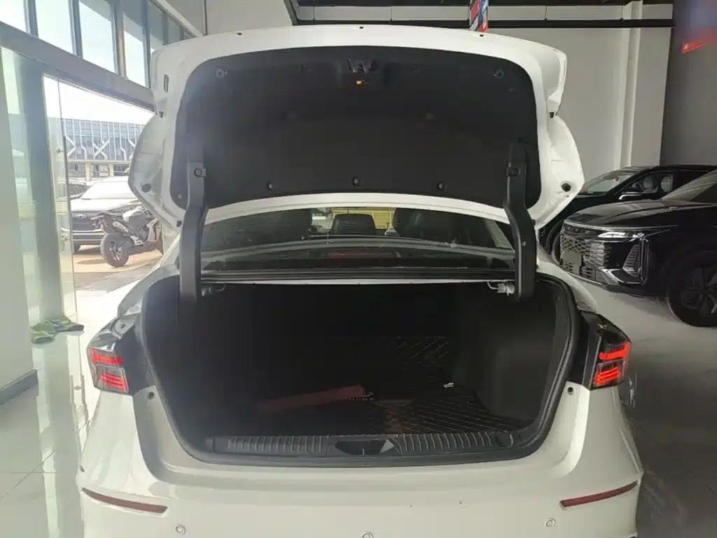 Chery Arrizo 5 GT 2023 1.5T CVT Enjoy — миниатюра 15