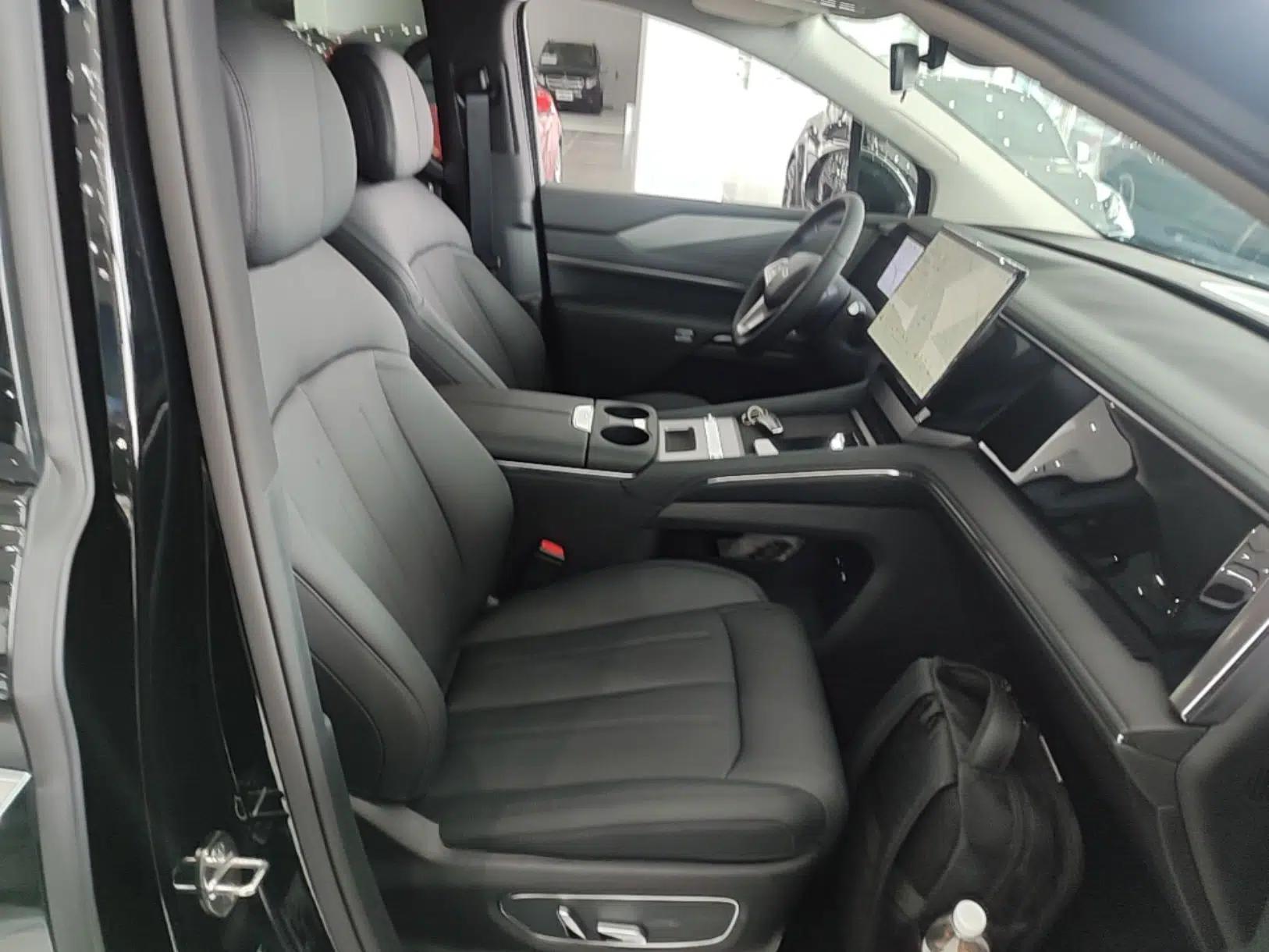 BYD M9 2025 1060 Navigation Edition — миниатюра 19