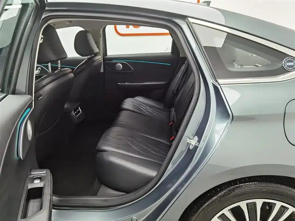 Fengyun A8L 2025 1.5TGDI 145km Luxury Edition — миниатюра 15