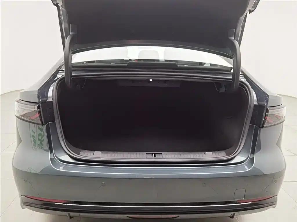 Fengyun A8L 2025 1.5TGDI 145km Luxury Edition — миниатюра 16