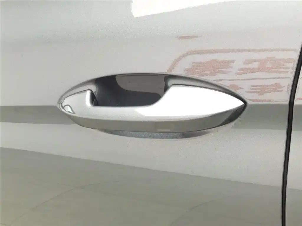 Fengyun A8L 2025 1.5TGDI 145km Luxury Edition — миниатюра 18