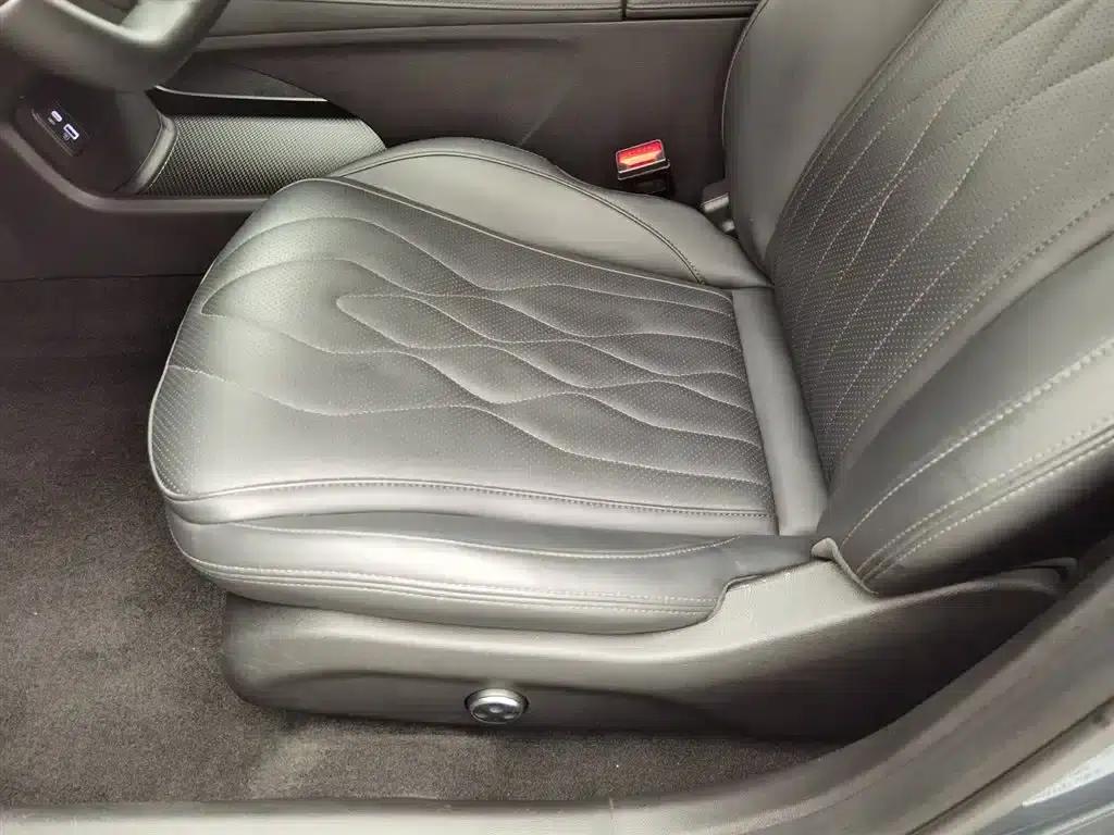 Fengyun A8L 2025 1.5TGDI 145km Luxury Edition — миниатюра 20