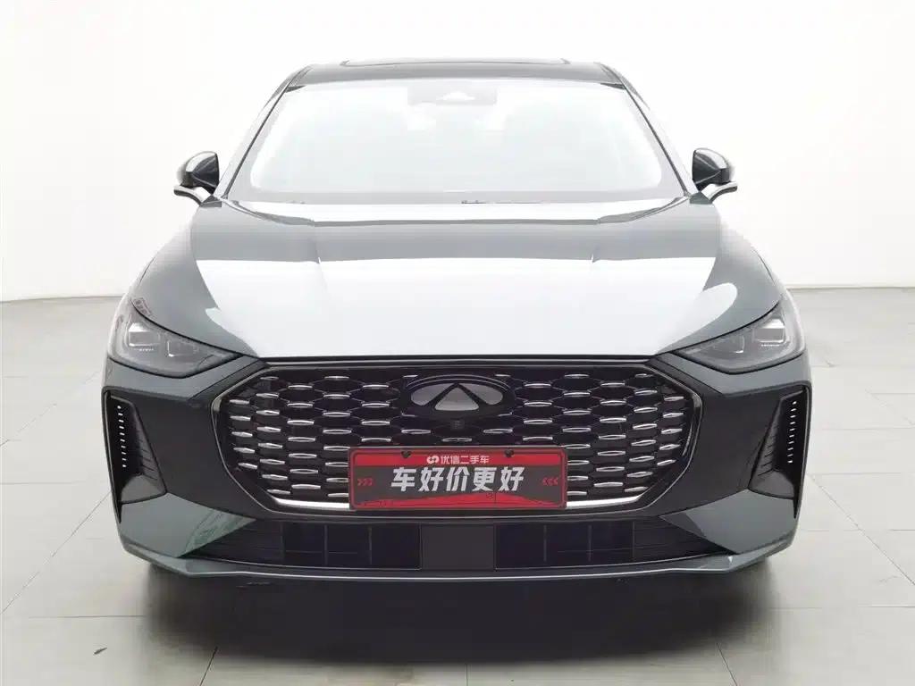 Fengyun A8L 2025 1.5TGDI 145km Luxury Edition — миниатюра 3