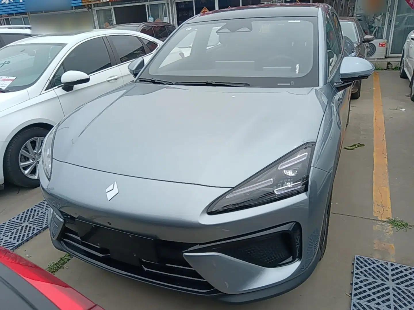 Baojun Yunhai 2024 140km Plug-in Hybrid Version — миниатюра 2