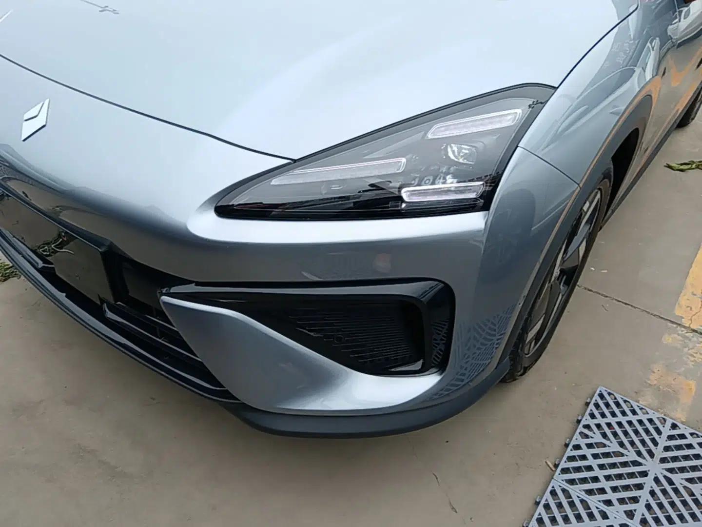 Baojun Yunhai 2024 140km Plug-in Hybrid Version — миниатюра 8