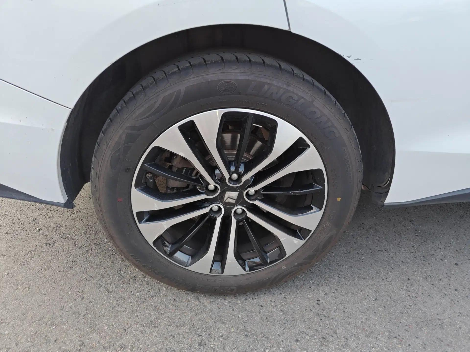 Baojun RC-6 2019 1.5T CVT 24-Hour Online Prestige Edition — миниатюра 11