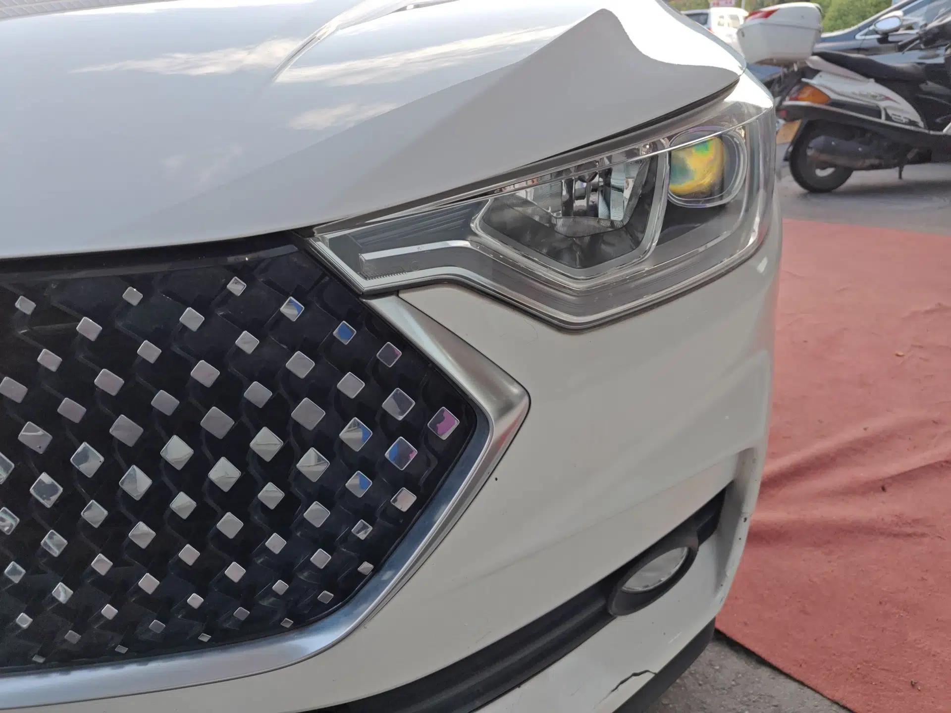 Baojun RC-6 2019 1.5T CVT 24-Hour Online Prestige Edition — миниатюра 6