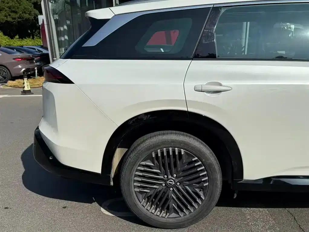 2024 Volkswagen Land Cruiser 380VC-TURBO 4WD Supreme Edition (6-seater) — миниатюра 16