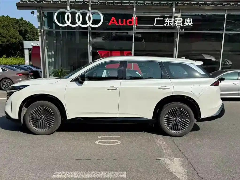 2024 Volkswagen Land Cruiser 380VC-TURBO 4WD Supreme Edition (6-seater) — миниатюра 3