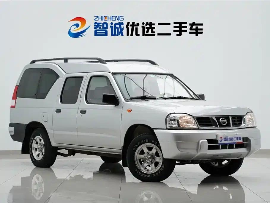 2013 Nissan ZN Van 2.4L 2WD Luxury 5-Seater — миниатюра 3