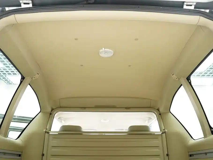 2013 Nissan ZN Van 2.4L 2WD Luxury 5-Seater — миниатюра 26