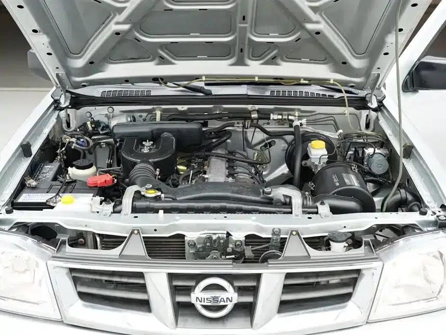 2013 Nissan ZN Van 2.4L 2WD Luxury 5-Seater — миниатюра 33