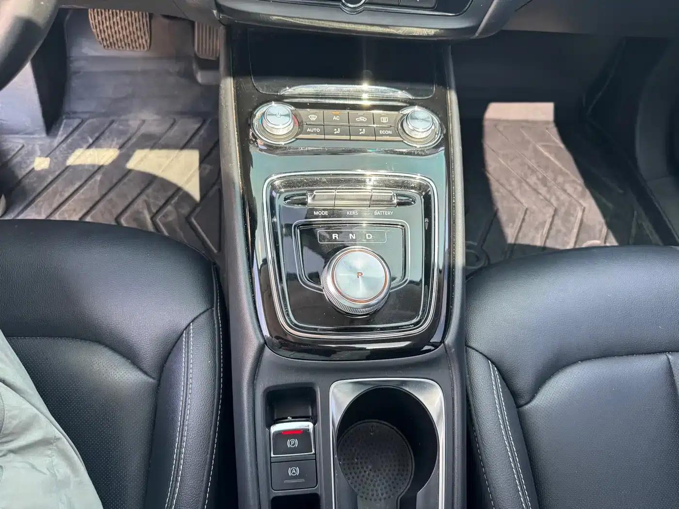 Roewe Ei5 2018 Internet Flagship Edition — миниатюра 17