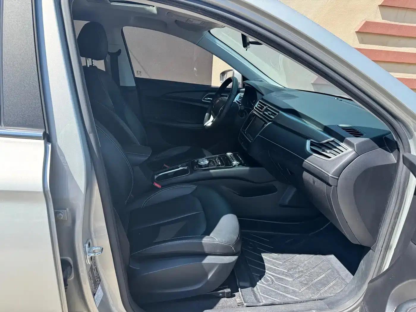 Roewe Ei5 2018 Internet Flagship Edition — миниатюра 19