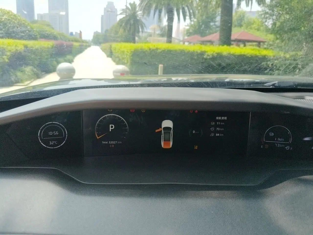 CHANGAN UNI-V iDD 2023 ZhiDian iDD 1.5T 113km Smart & Fun Version — миниатюра 11