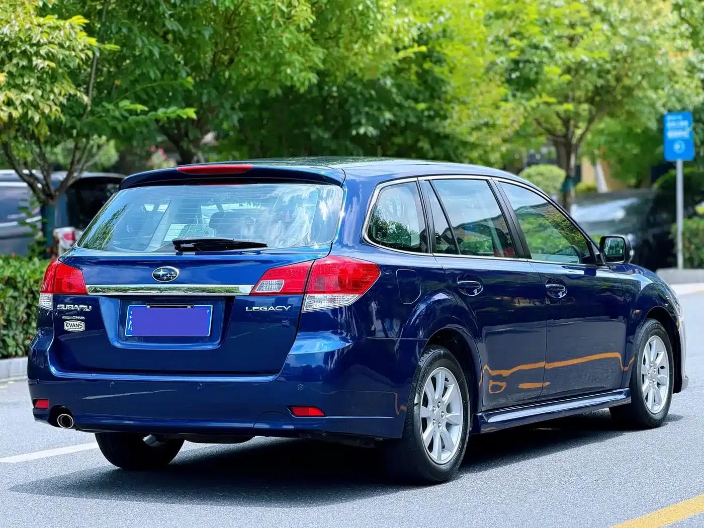 Legacy 2010 2.0i Luxury Touring Edition — миниатюра 13