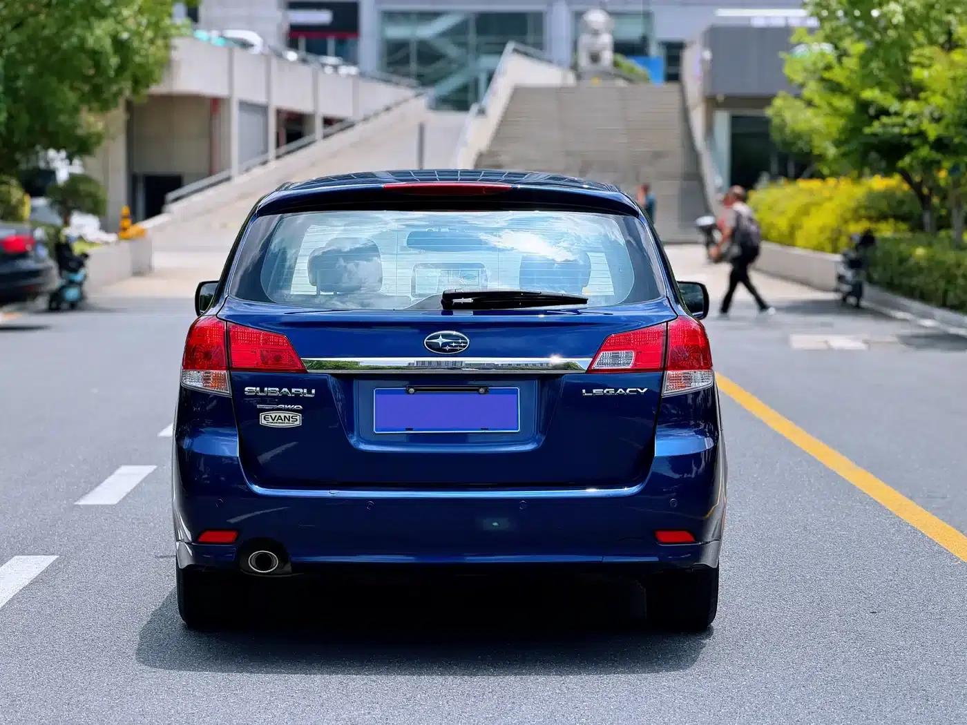 Legacy 2010 2.0i Luxury Touring Edition — миниатюра 14