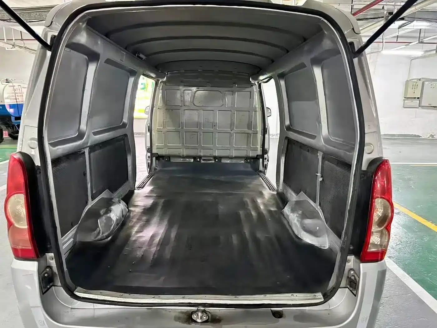 Wuling EV50 2021 model van logistics vehicle, Bocheng Penghui 43.2kWh Liuji electric control — миниатюра 9