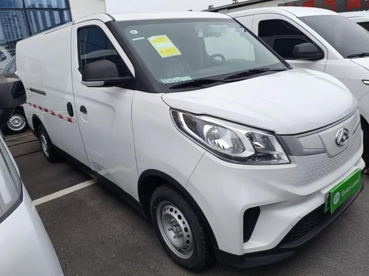 SAIC MAXUS EV30 2023 Pure-Electric Smart Logistics Expert with Long Wheelbase Guoxuan — миниатюра 3