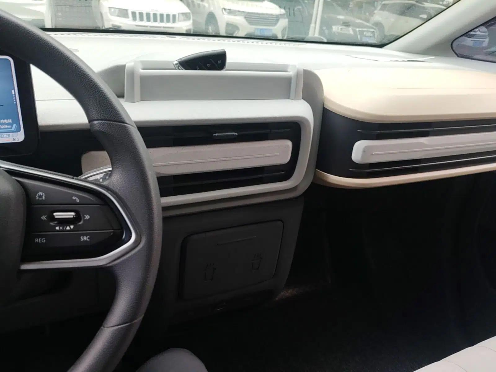 SAIC MAXUS Dana V1 2023 V1 Short Wheelbase Low Roof (42 kWh) — миниатюра 20