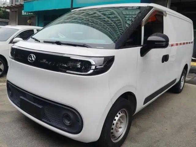 SAIC MAXUS Dana V1 2023 V1 Short Wheelbase Low Roof (42 kWh)