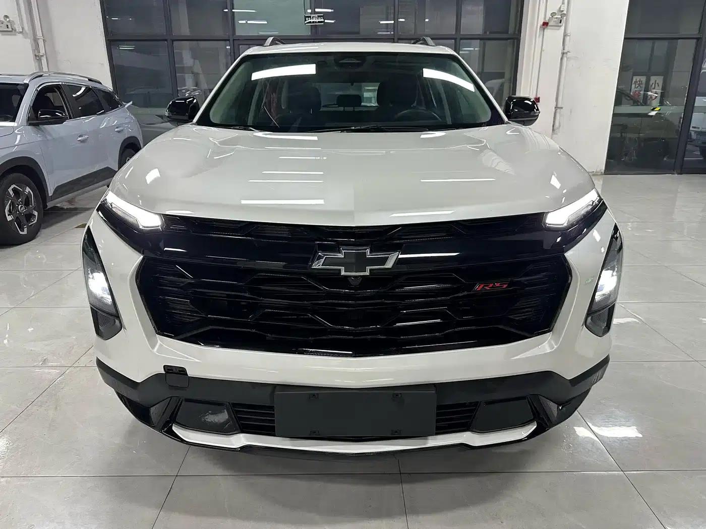 2024 Chevrolet Equinox Plus 102km RS Flagship Edition — миниатюра 2
