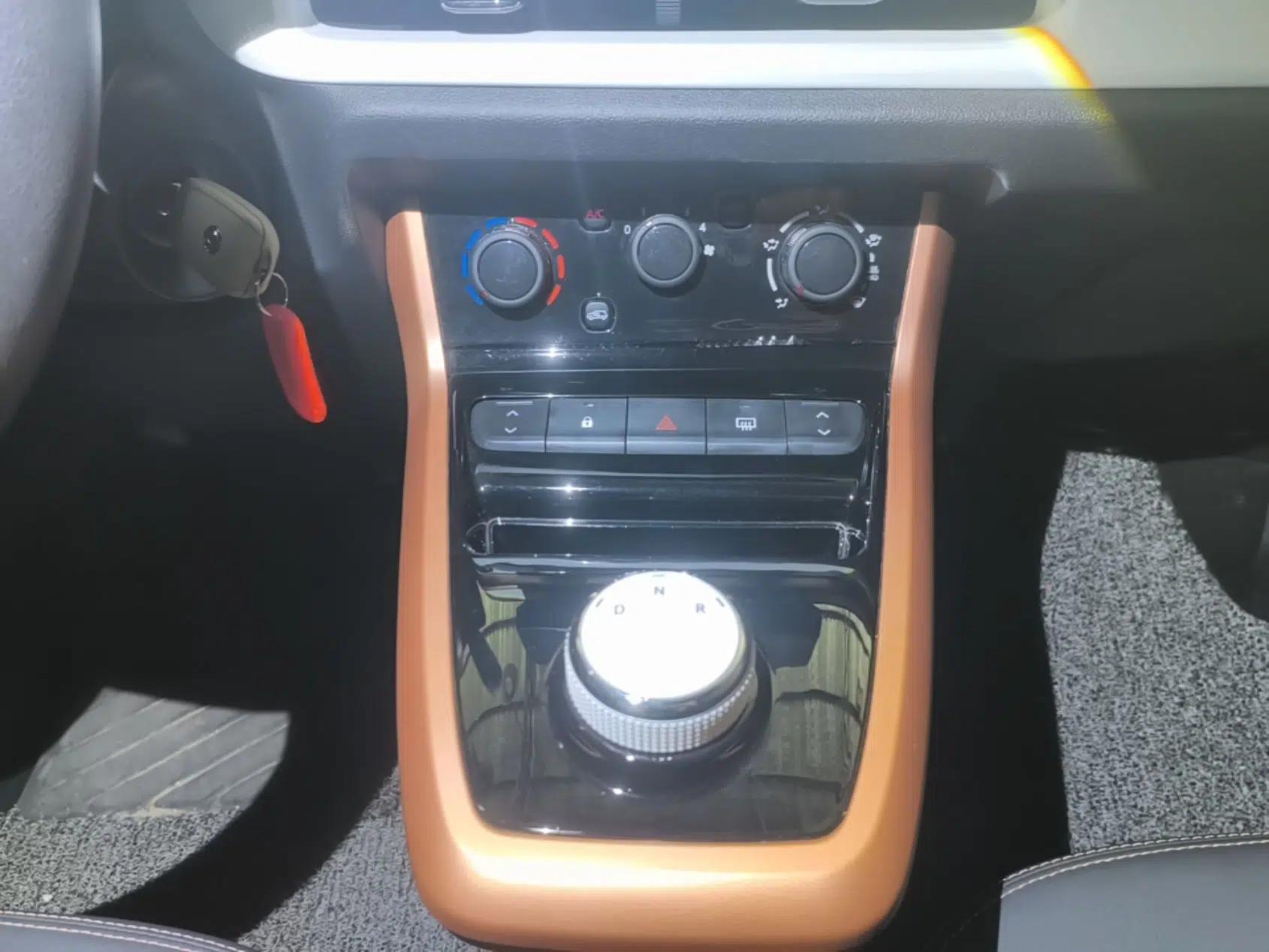 Dongfeng NAMMI BOX 2022 Revised Light Wind Edition 201 km Standard Version — миниатюра 16