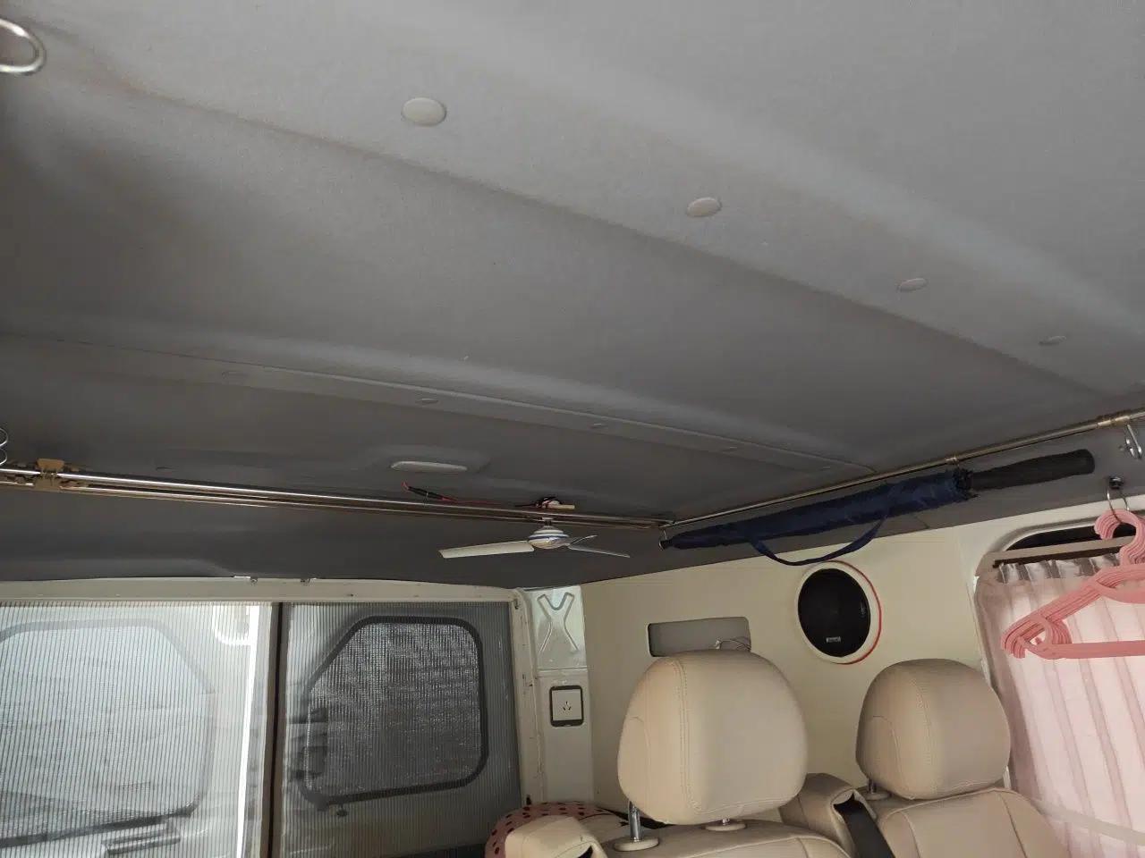 Dongfeng Yufeng 2018 2.5T Logistics Vehicle A100 Short Wheelbase Mid-Roof 5-9 Seater China V Standard ZD25 — миниатюра 18