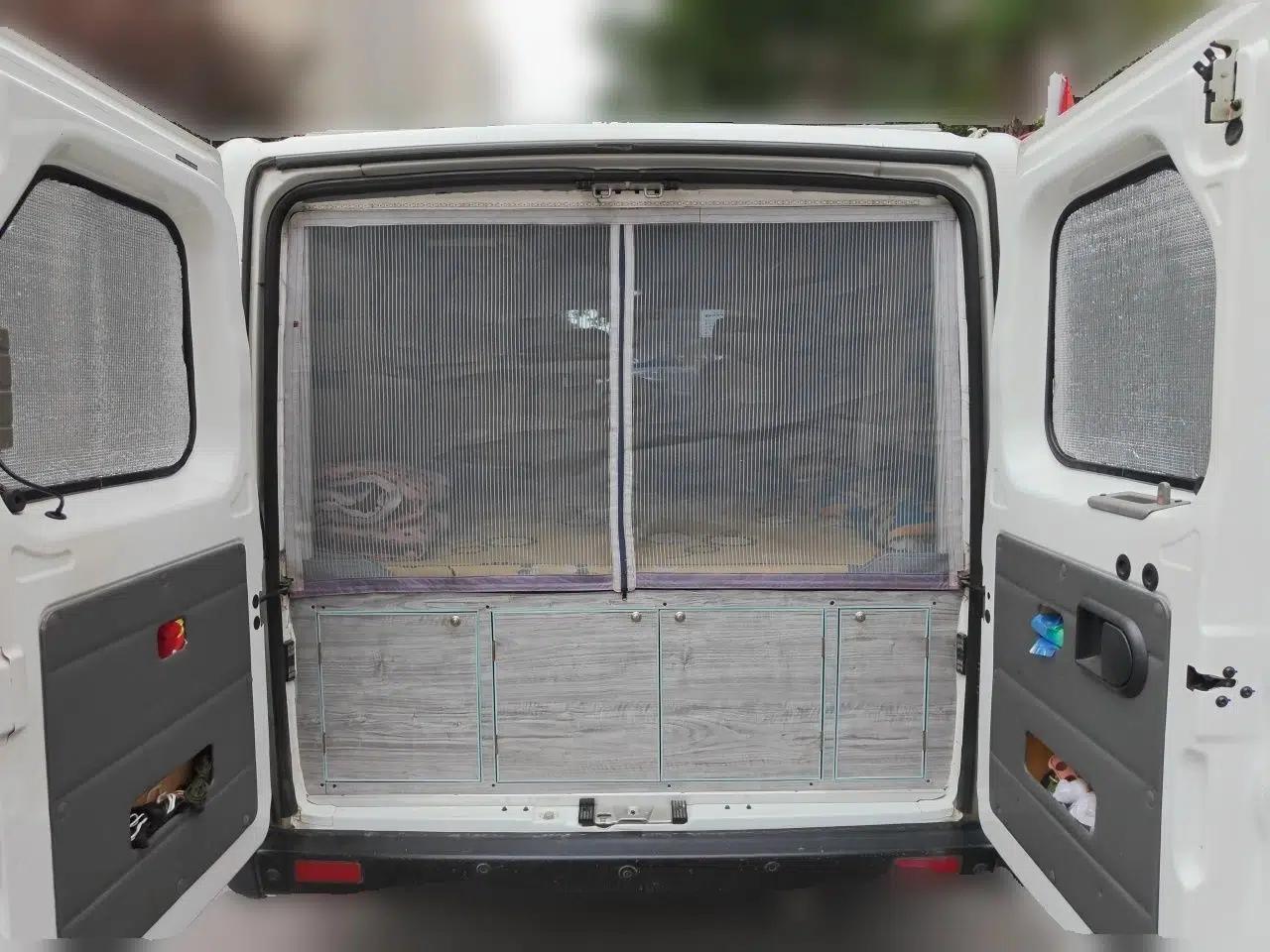 Dongfeng Yufeng 2018 2.5T Logistics Vehicle A100 Short Wheelbase Mid-Roof 5-9 Seater China V Standard ZD25 — миниатюра 19