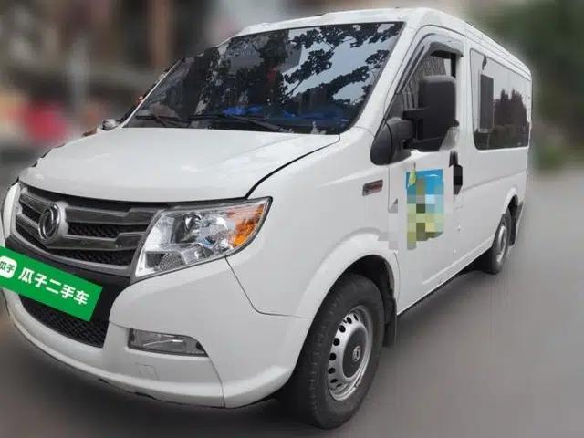 Dongfeng Yufeng 2018 2.5T Logistics Vehicle A100 Short Wheelbase Mid-Roof 5-9 Seater China V Standard ZD25