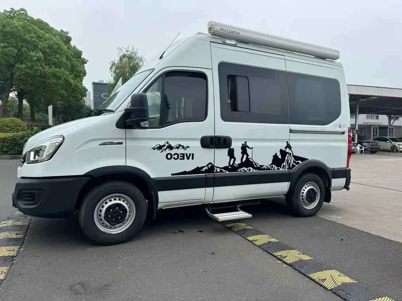 Iveco Daily 2021 3.0T Automatic Type B Motorhome Professional Chassis Long Wheelbase High Roof — миниатюра 3