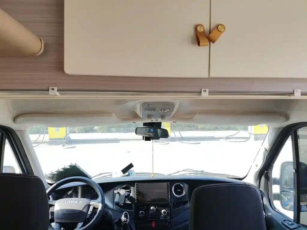 Iveco Daily 2021 3.0T Automatic Super Short Wheelbase High Roof Side Sliding Door F1C — миниатюра 9