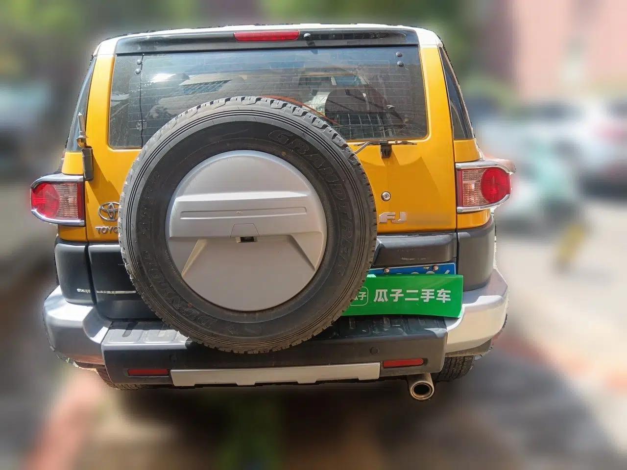 Toyota FJ Cruiser — миниатюра 5