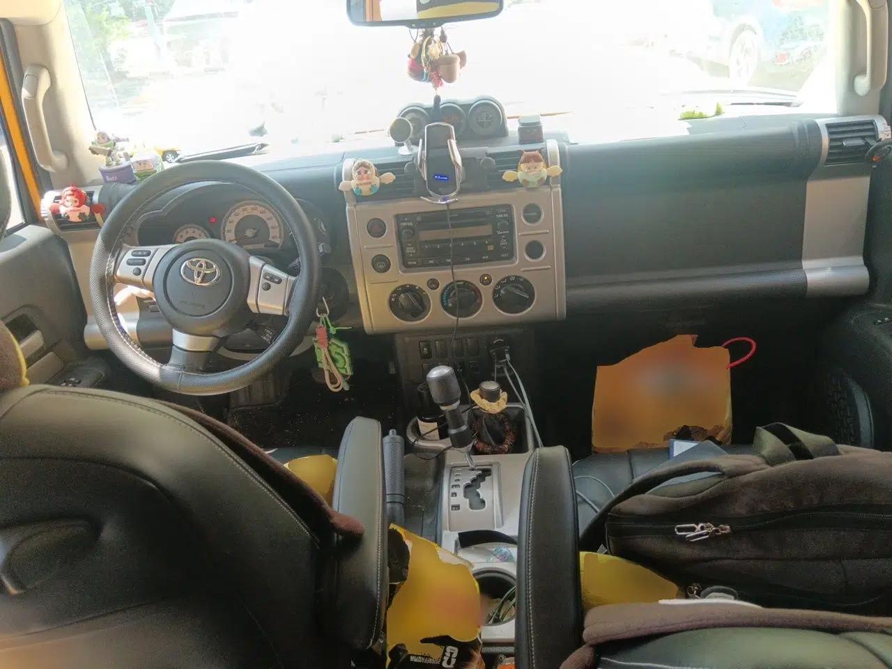 Toyota FJ Cruiser — миниатюра 9