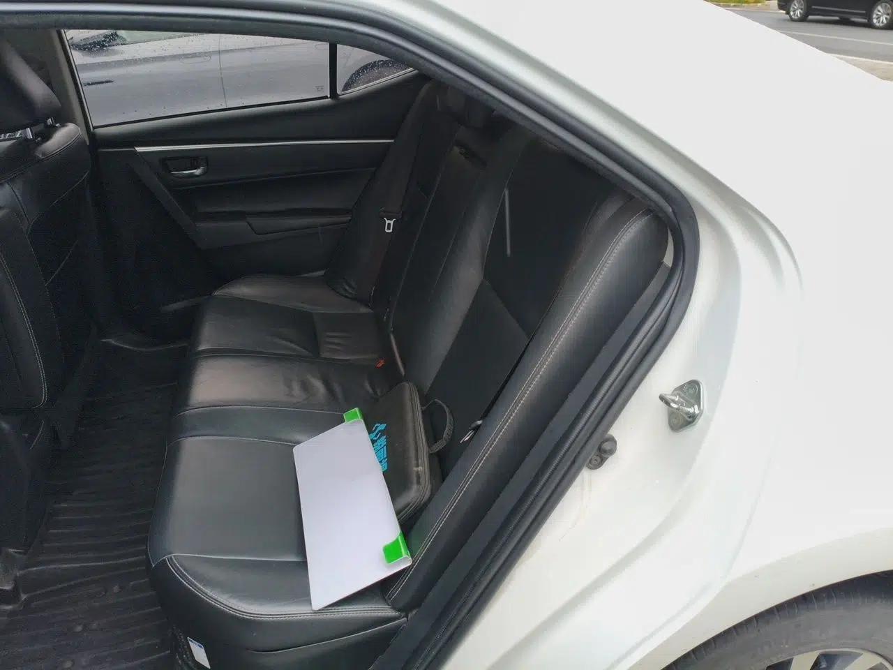 Toyota Corolla Hybrid E+ 2020 1.8L E-CVT Comfort Edition — миниатюра 17