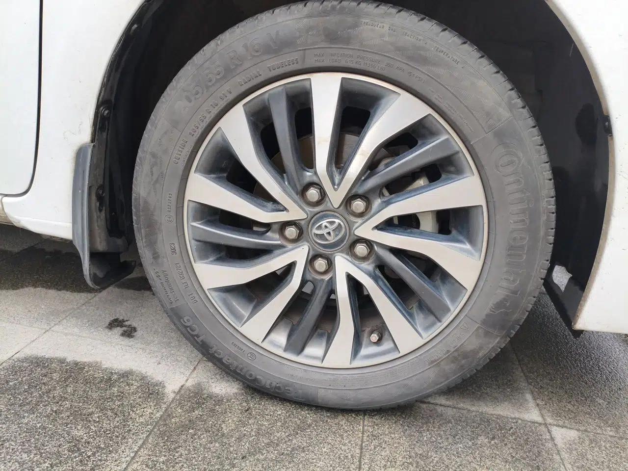 Toyota Corolla Hybrid E+ 2020 1.8L E-CVT Comfort Edition — миниатюра 8