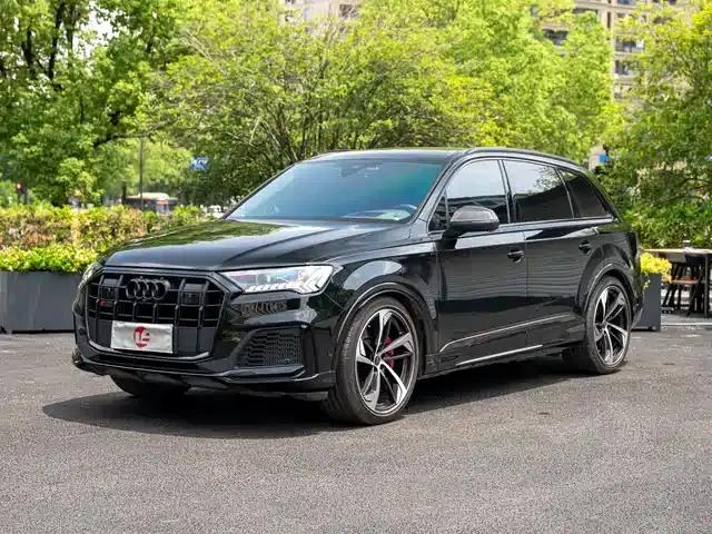 Audi SQ7 2024 4.0 TFSI Dark Knight Edition