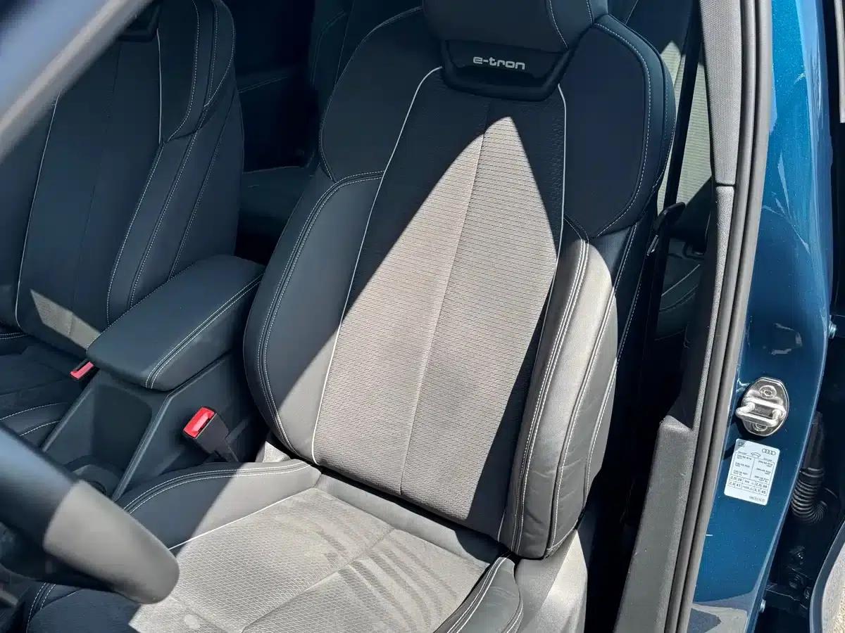 Audi Q5 e-tron 2022 Model 40 e-tron Star Edition Mech Suit — миниатюра 20