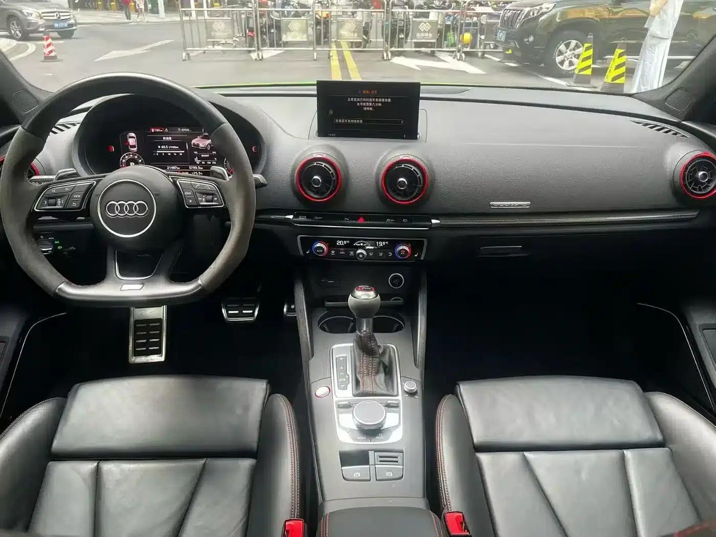Audi RS 3 2017 RS 3 2.5T Limousine — миниатюра 3