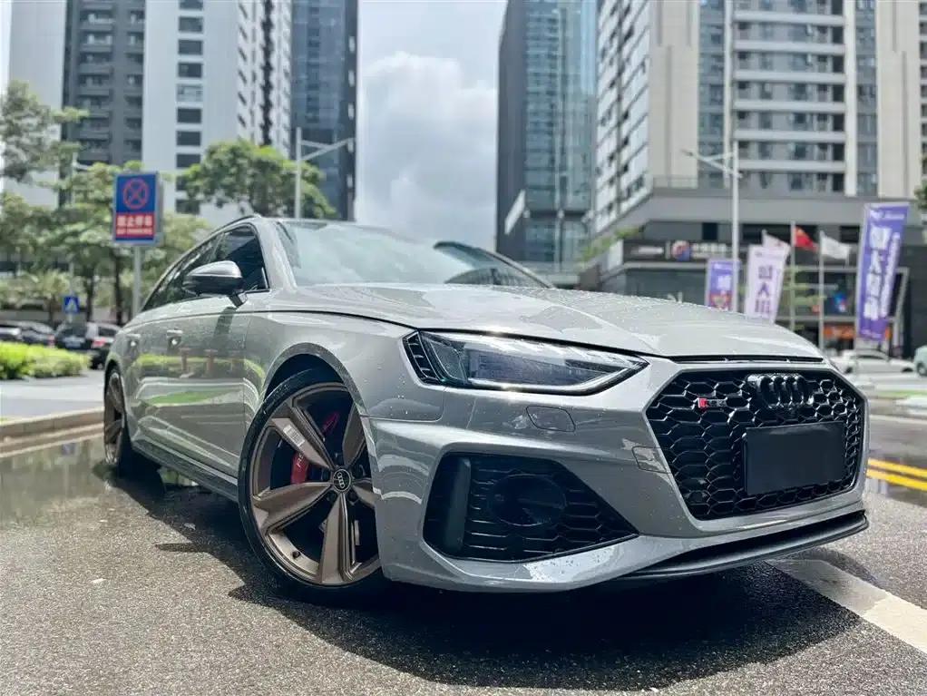 2022 Audi RS4 Avant Dark Gold Edition — миниатюра 4